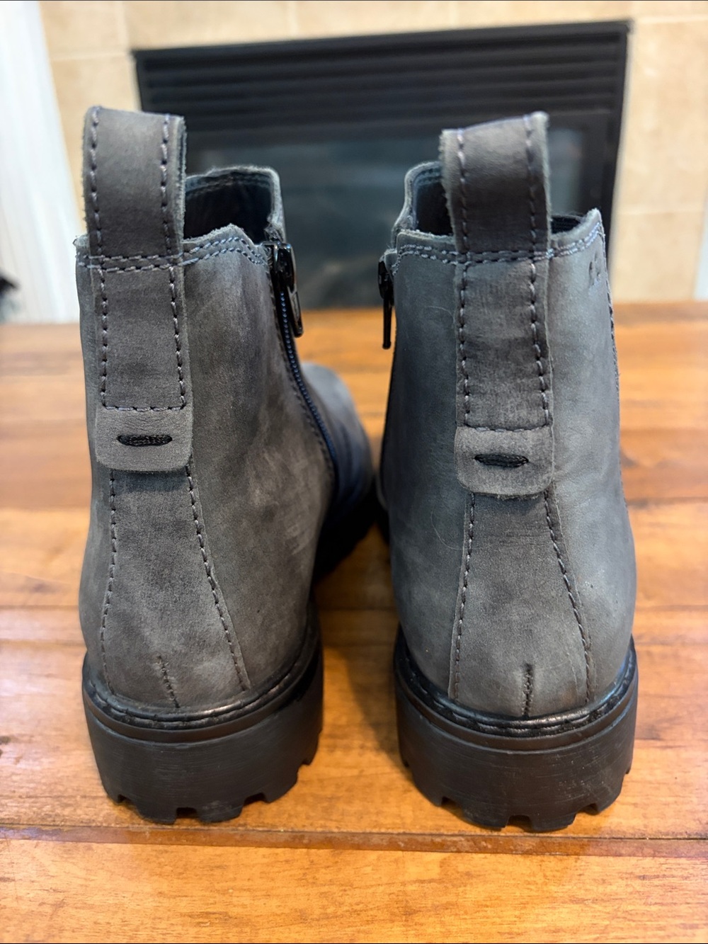Josef Seibel Gray Chelsea Boots 37EU - Picture 4 of 8